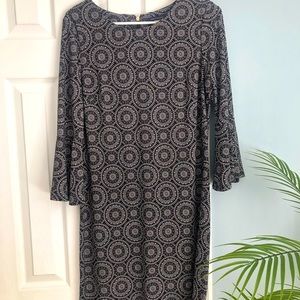 Tommy Hilfiger mid-length dress,like new. Only worn once.Cute 3/4 flutter sleeve